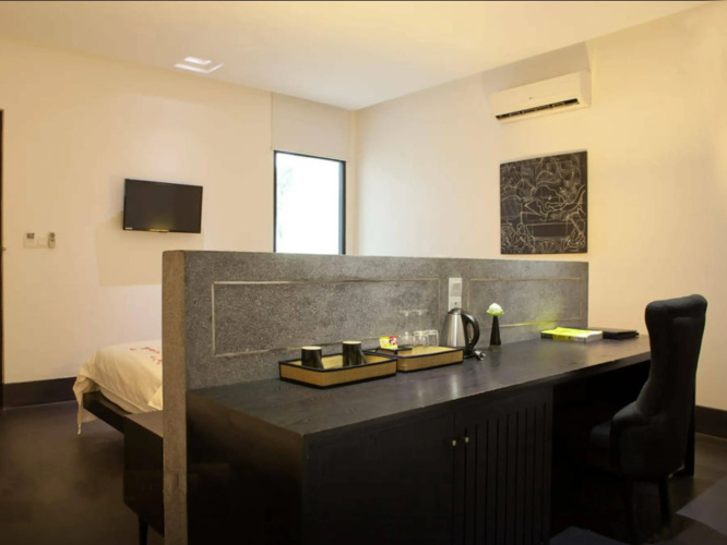 H Hotel Cambodia