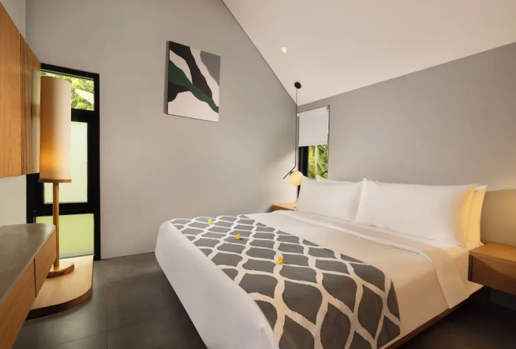 2 Bedrooms Villa