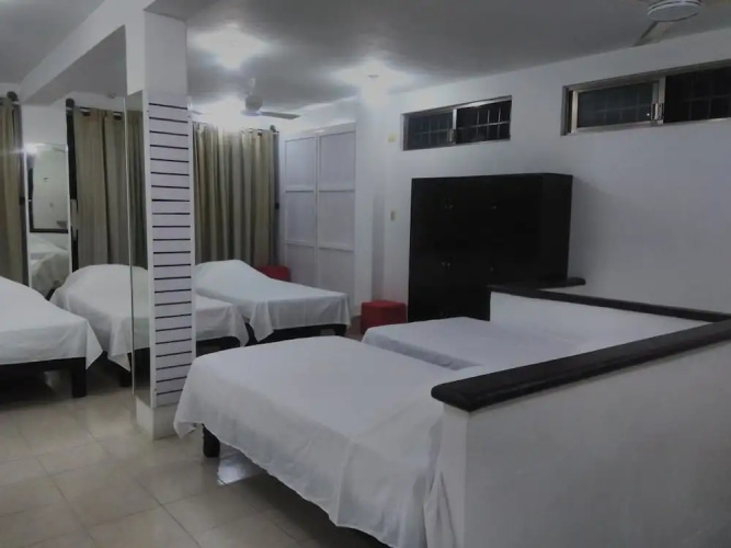 Hostal Frida - Adults Only