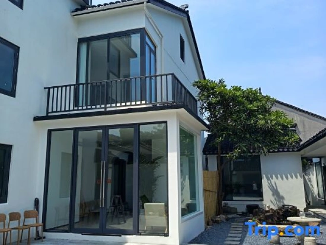 Suzhou Piaomiao Cottage Homestay (Xi Shan Scenic Area Store)