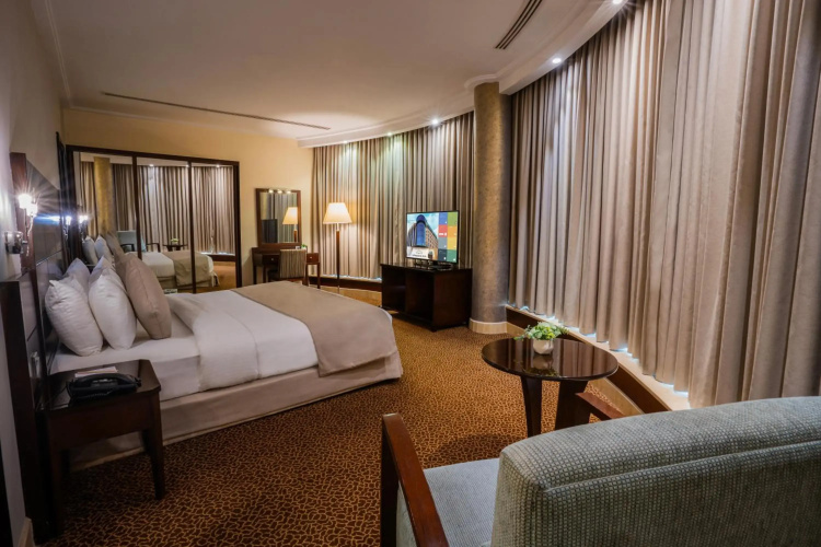 Ayass Hotel