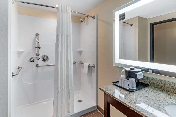 Quadruple Suite
