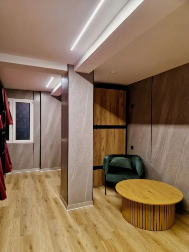 Velvet Hostel Business