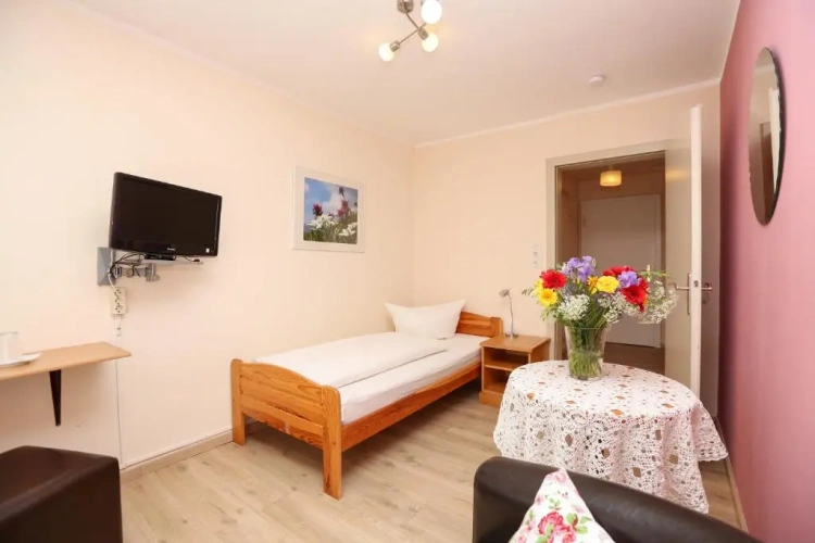 Standard Single room