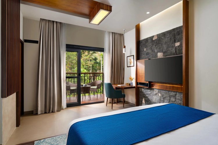 Deluxe room with balcony