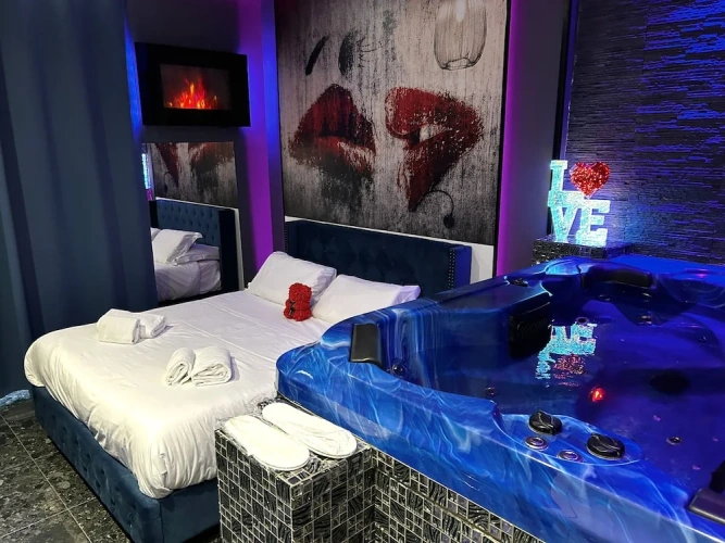 Standard Club room