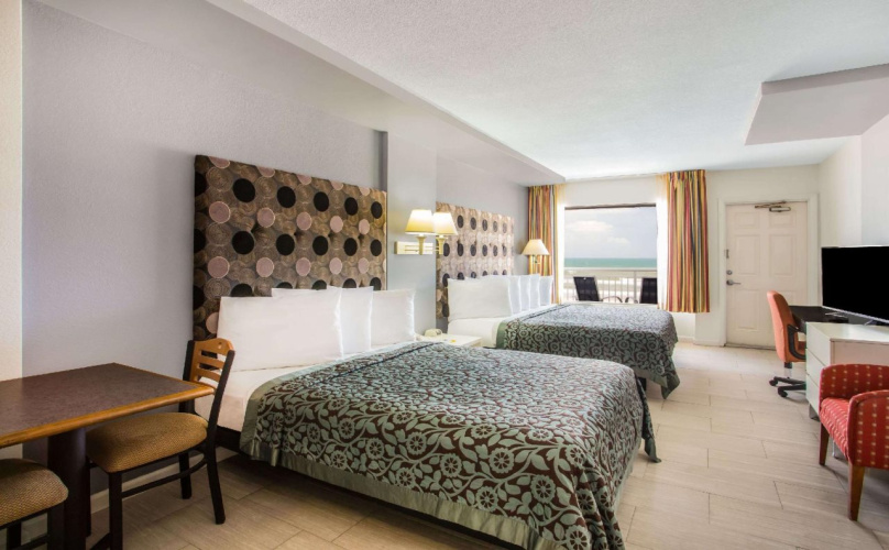 Arya Blu Inn & Suites
