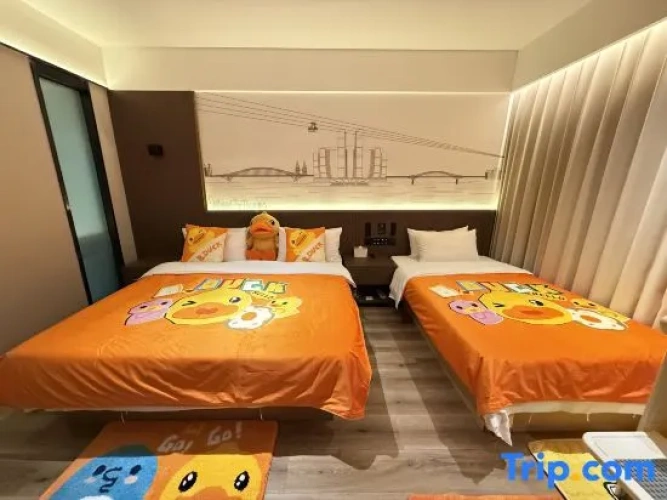 Standard Double room with city view