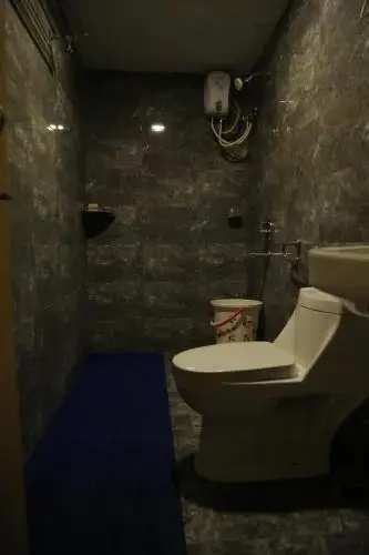 Rain Tr33 Hotel