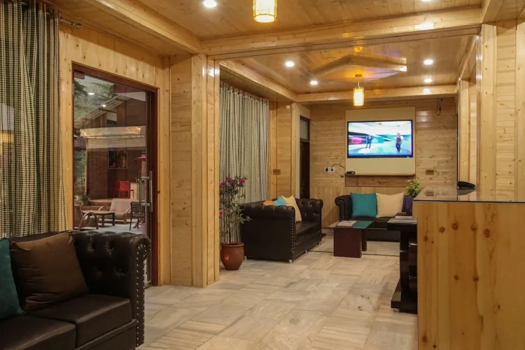 Standard Family room