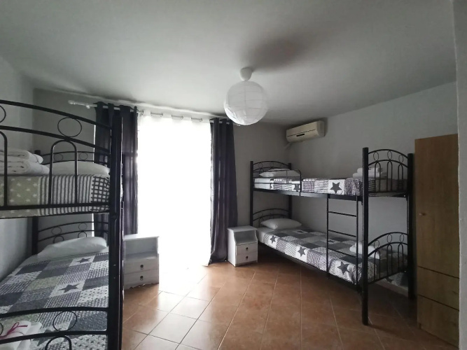 Demis Apartments