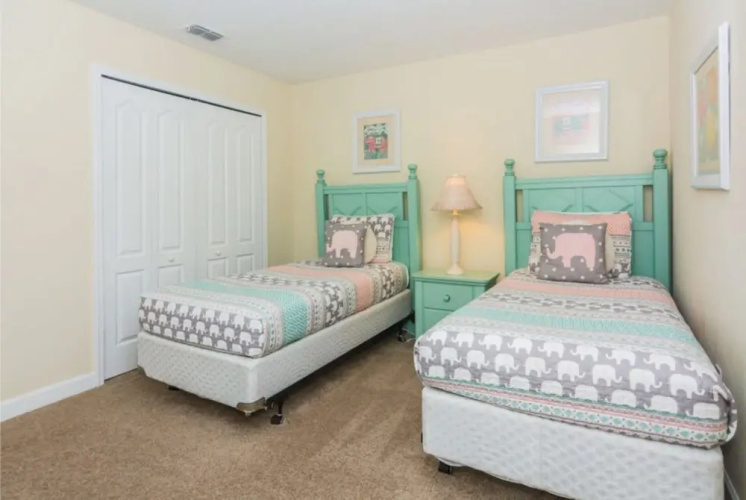Lovely Vacation Home with Pool PP8902