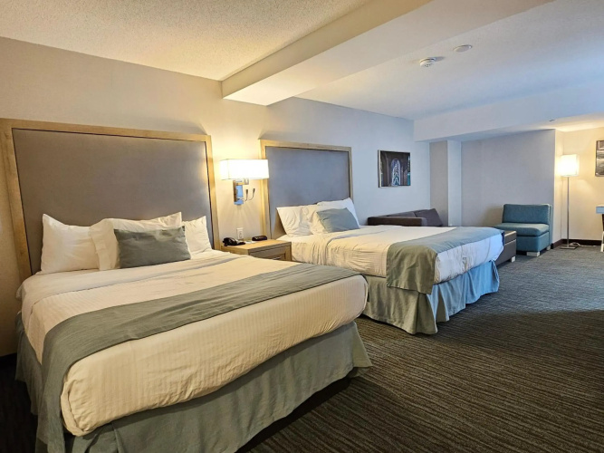 Vittoria Hotel and Suites