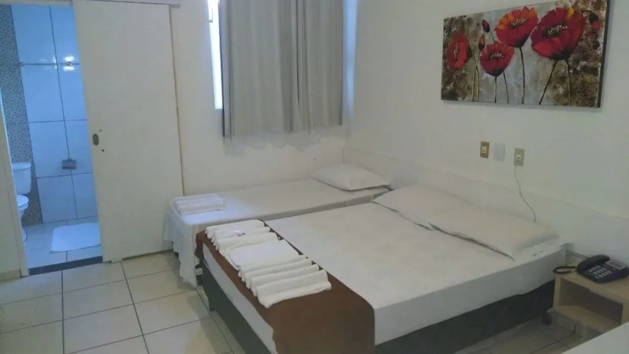 Falls Plaza Hotel
