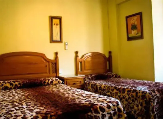 Hostal Toledo Plaza