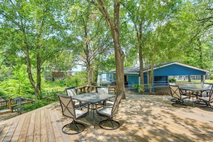 3 Bedrooms Cottage