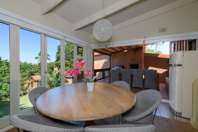 2 Bedrooms Classic Villa