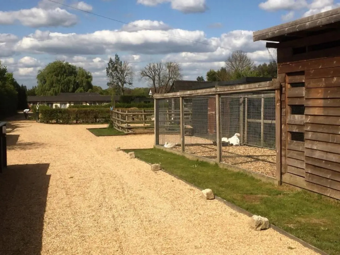 Windsor Studio West-Only 10 mins from Legoland