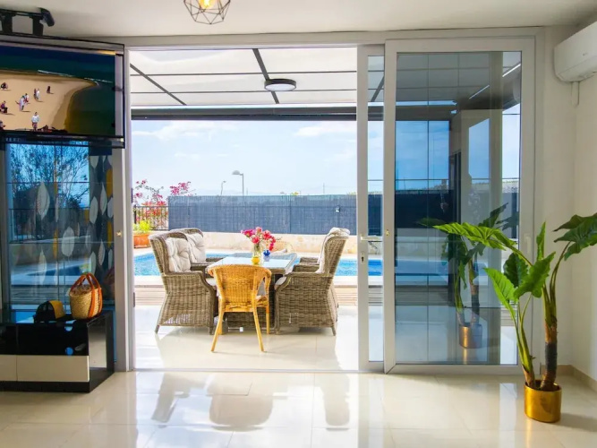 Heated Pool Stunning Sea Views