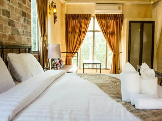 Stamp Hills Resort & Restaurant