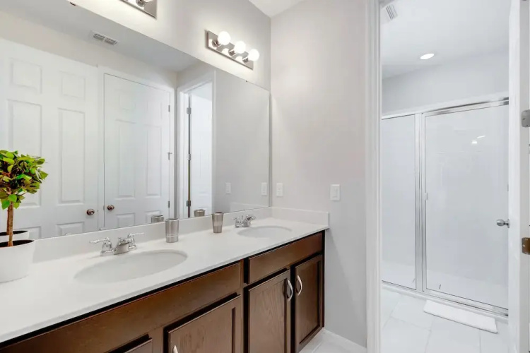 Sawyer Villa Solara 5