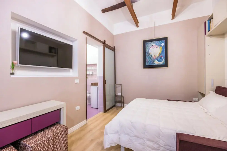 Toledo Warm Renovated Studio