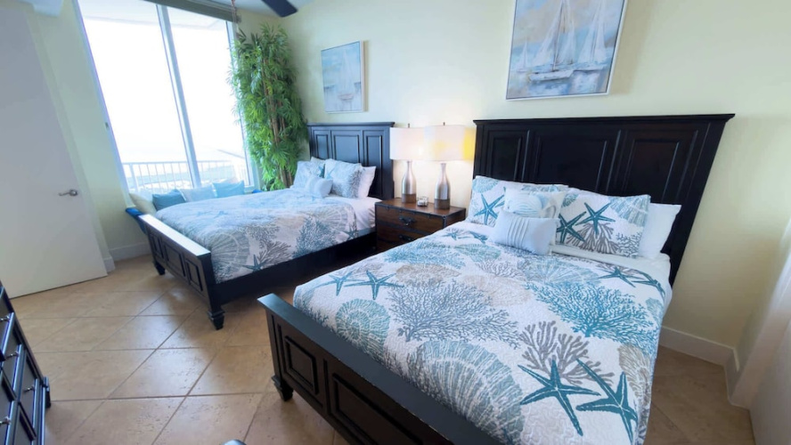 Sapphire - Just a Dream - 26th Floor Luxury