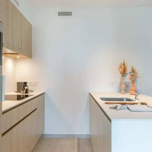 Stylish 2 Bedroom With Terrace and Parking