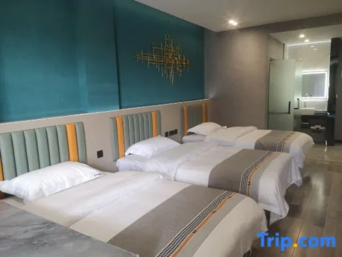 Triple Suite