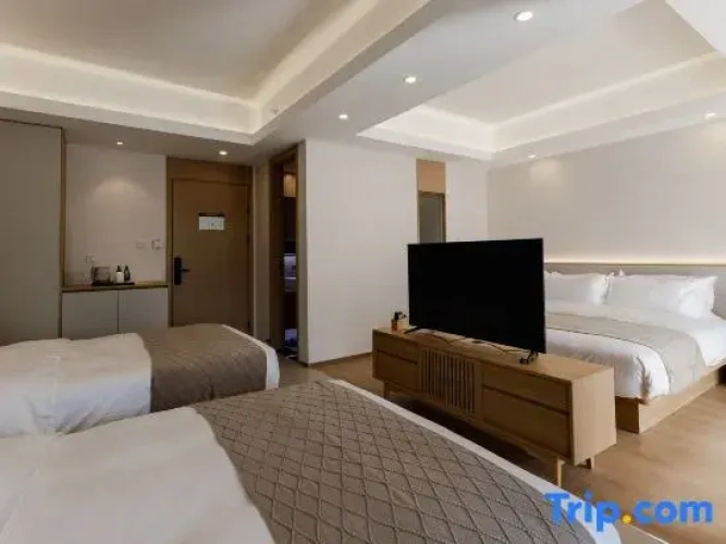 Family Suite with view