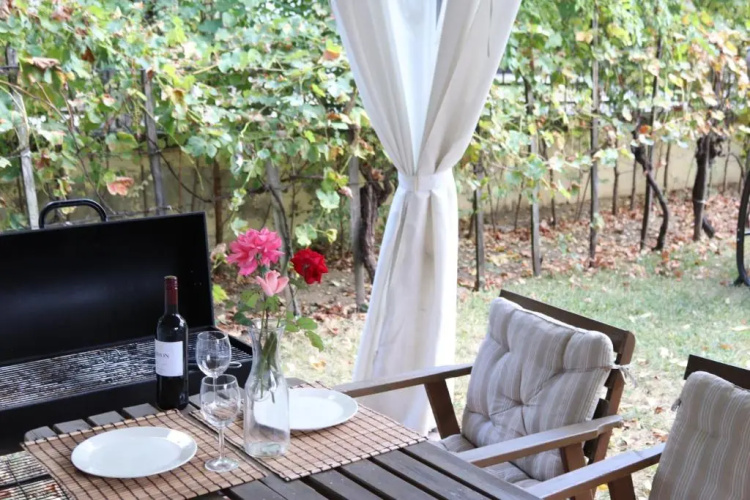 GrapeWine Guesthouse