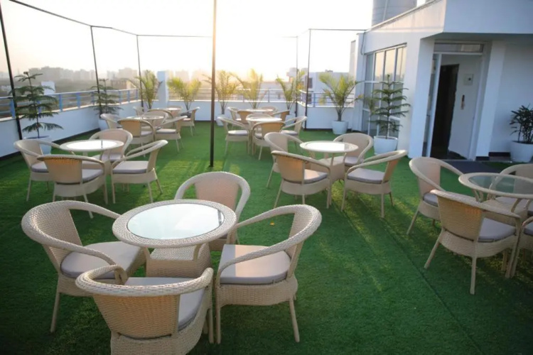 Hotel Elite 29 Golf Course Road