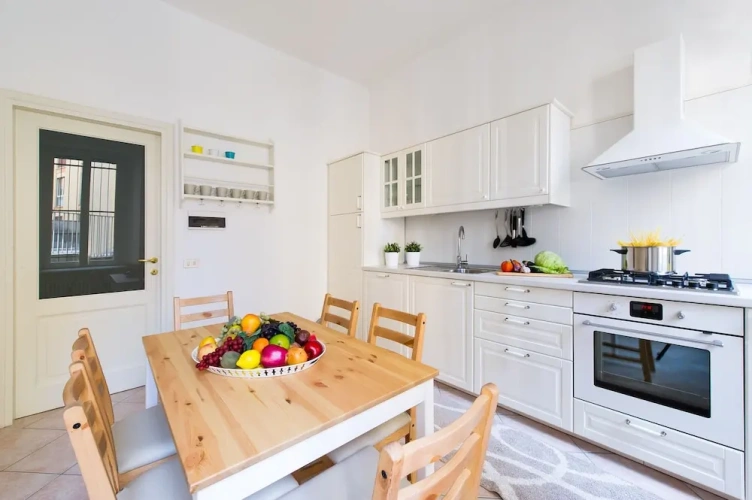 2 Bedrooms Apartment