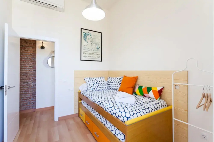 Cozy Flat Niño de Guevara