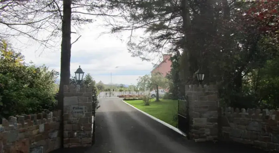 Palmgrove Farmhouse