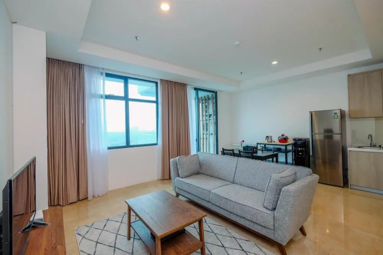 Fancy And Nice 1Br Apartment At Veranda Residence Puri