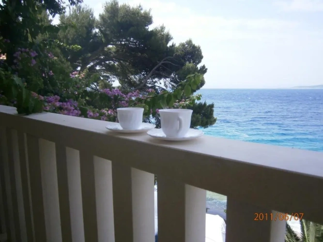 1 Bedroom Apartment with sea view