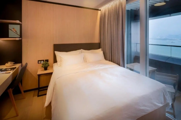 2 Bedrooms Standard room with balcony and with harbour view