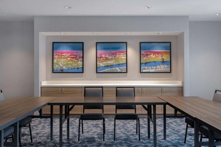 Home2 Suites By Hilton Sheboygan