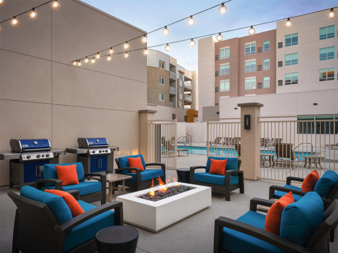 Hyatt House LA - University Medical Center photo 15