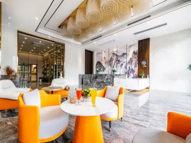 Huayu Hotel