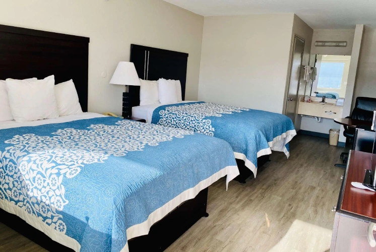 Quadruple Suite