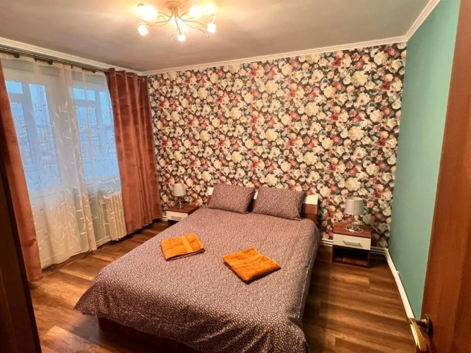 2 rooms Airy & Bright Colors