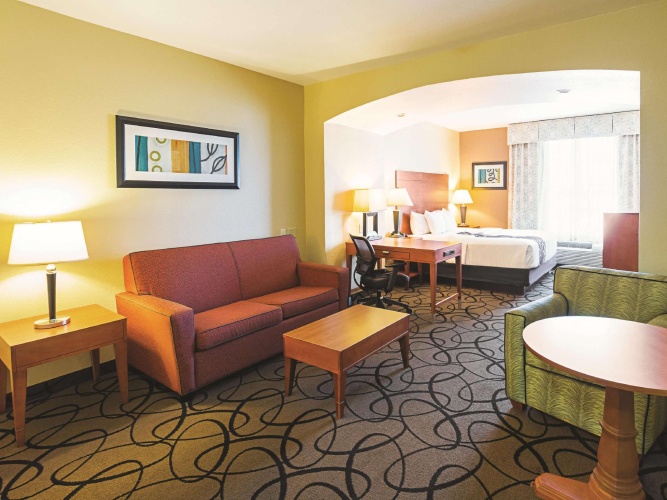 Deluxe Double Suite