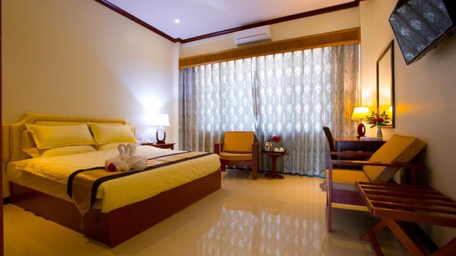 The Phoenix Hotel