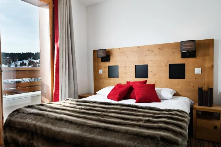 2 Bedrooms Apartment