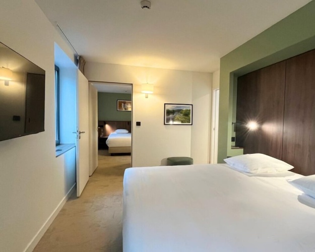 Deluxe Quadruple room