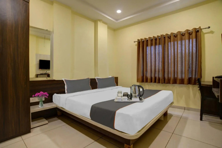 Collection O 80445 Kratagya Inn