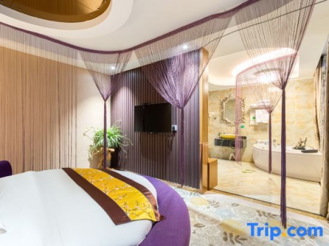Triple Family Suite