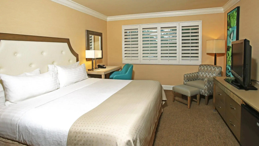 DoubleTree by Hilton San Diego Bayside